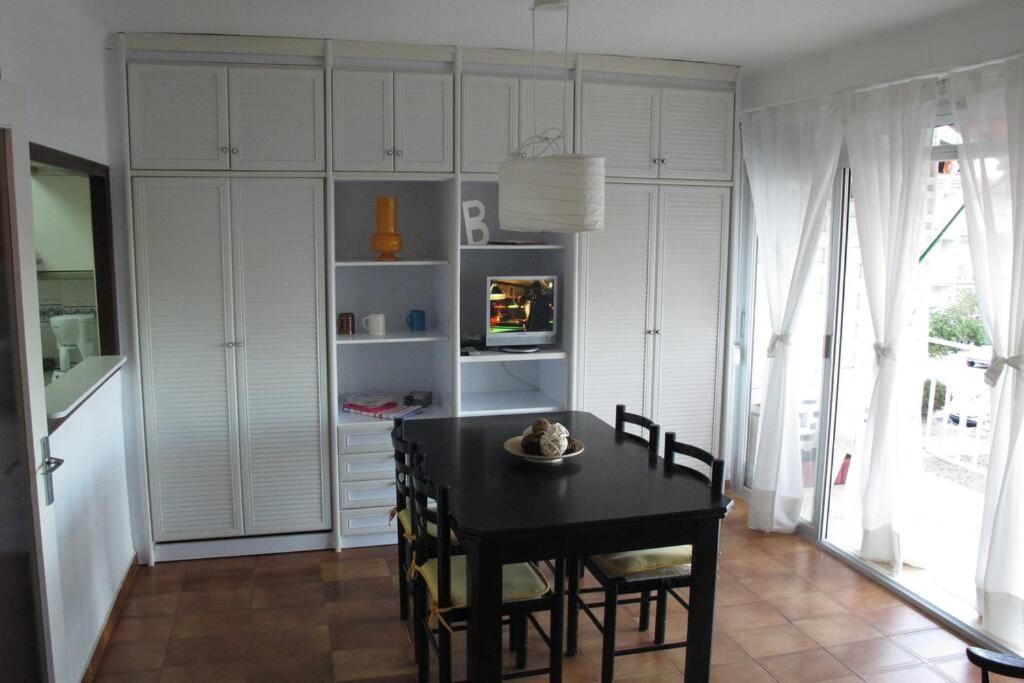 Apartment In Front Of Arrabassada Beach 타라고나 외부 사진
