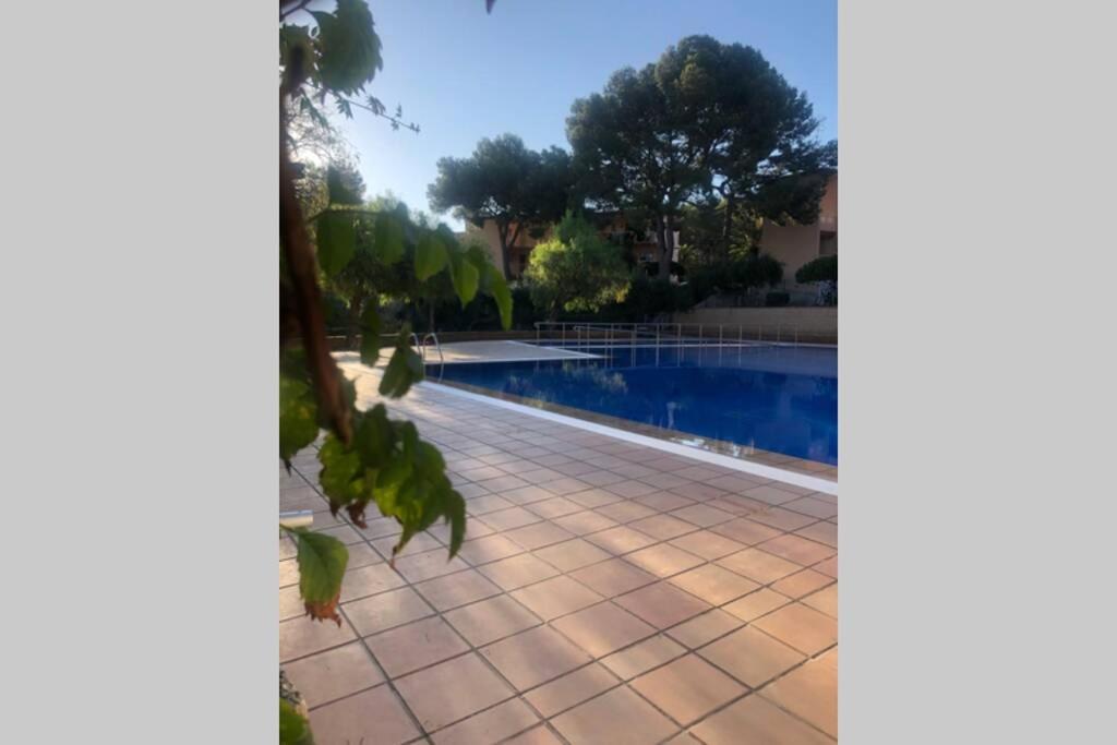 Apartment In Front Of Arrabassada Beach 타라고나 외부 사진