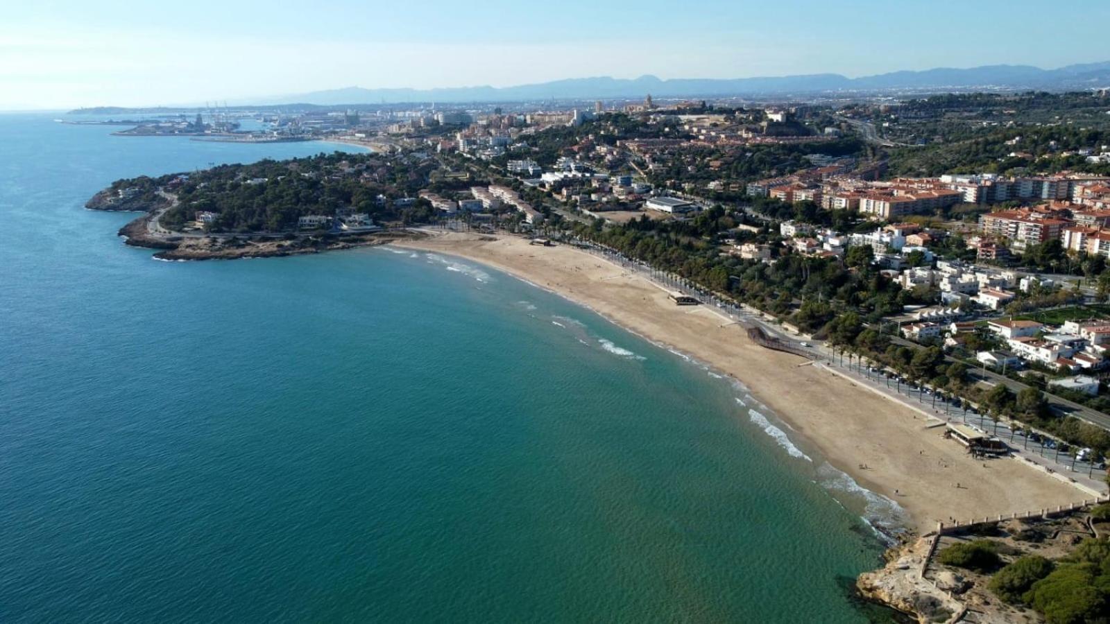 Apartment In Front Of Arrabassada Beach 타라고나 외부 사진