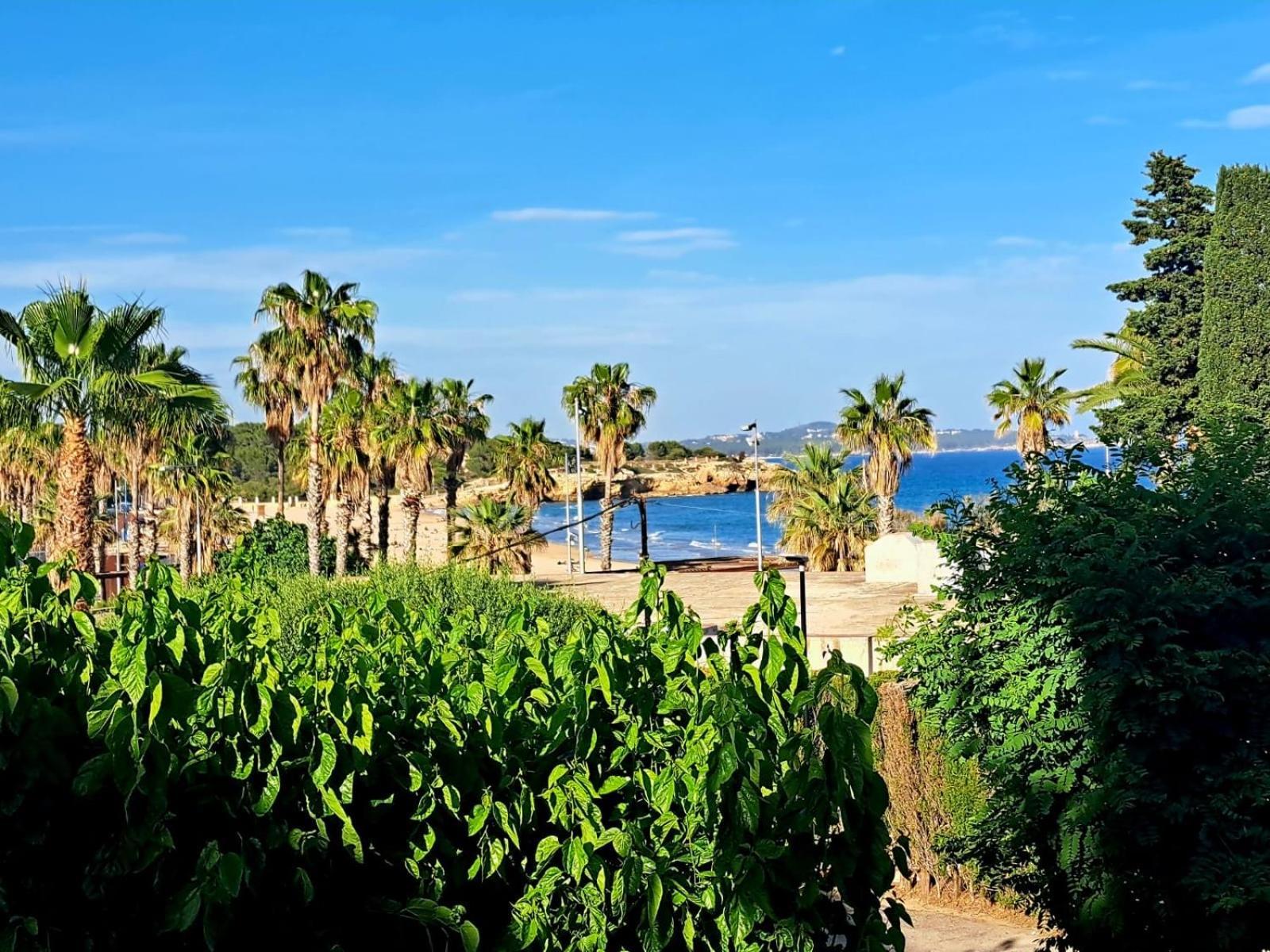 Apartment In Front Of Arrabassada Beach 타라고나 외부 사진